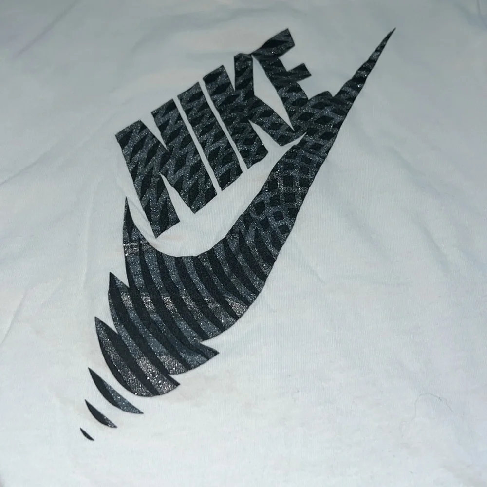 Girls Nike cut off sleeve glitter like Nike logo T-shirt